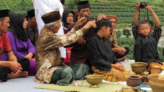 Cukur Rambut Gombak Rejeban Plabengan Cepit Pagergunung