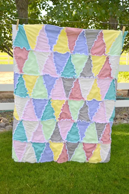 modern triangle rag quilt