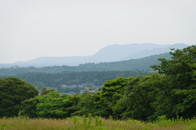 鳥取県西伯郡大山町妻木 鳥取県立むきばんだ史跡公園 遺構展示館裏の遊歩道からの眺望