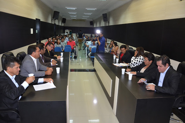 Resultado de imagem para FOTO dos vereadores da cidade de surubim FABRICIO BRITO VEREADOR