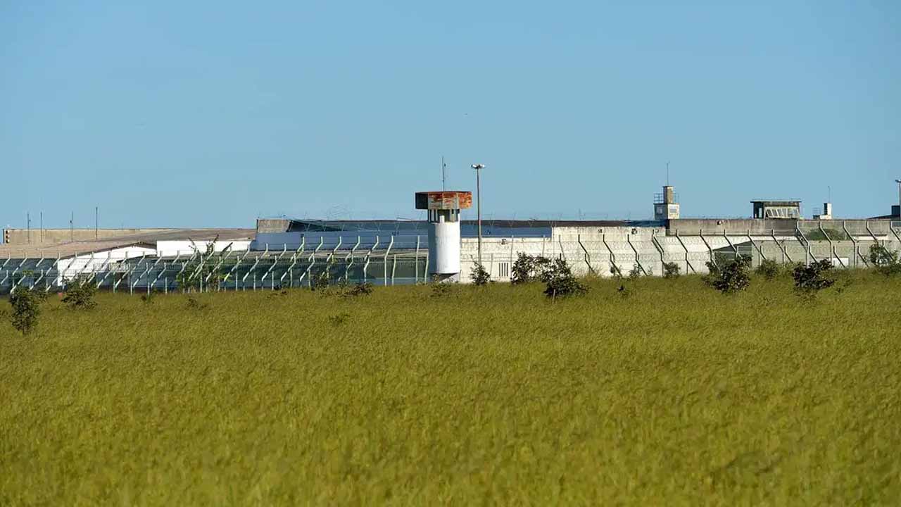 Preso pelo 8 de janeiro tem mal súbito e morre no presídio da Papuda