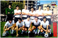BURGOS C. F. - Burgos, España - Temporada 1974-75 - Gorospe, Chufi, Aguilera, Vallejo, Valdés y Sistiaga; Juanito, Garrido, Viteri, Navarro y Juanjo - BARCELONA ATLÉTICO 2 (Botella y Aicart), BURGOS 2 (Garrido y Juanjo) - 13/10/1974 - Liga de 2ª División, jornada 6 - Barcelona, campo de la Barriada de Sans - El Burgos se clasificó 9º con Juan Antonio Naya de entrenador - Ver otra entrada en el siguiente enlace: BURGOS C. F. contra Barcelona Atlético 13/10/1974