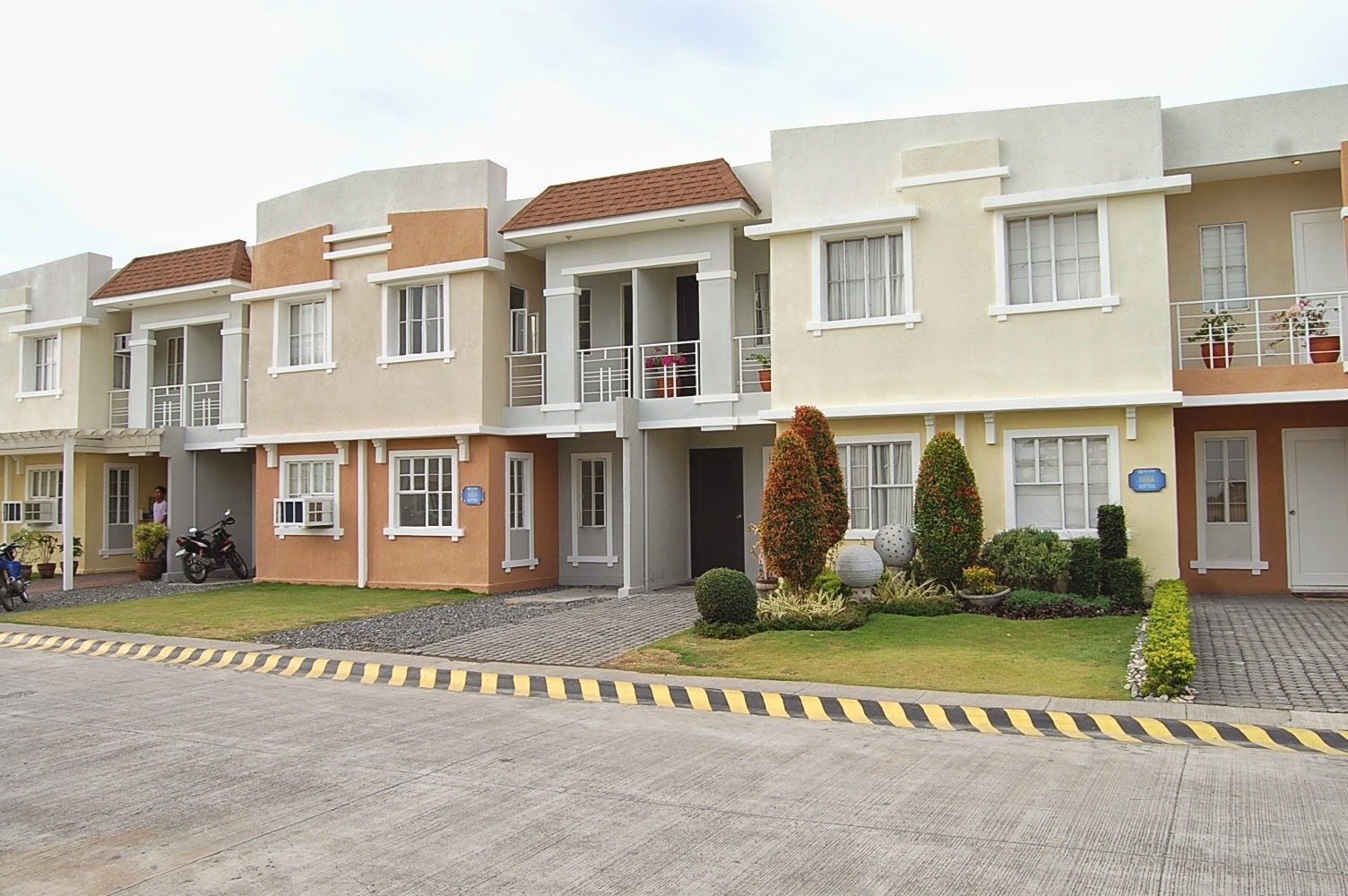 Why you Rent? Grab Now, Buy And Invest Here At Lancaster Cavite. Offers Affordable Rent To Own RFO Houses In Lancaster New City Cavite | Lancaster Estates - Diana Lancaster Cavite