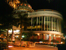 Mega bintang Cepu at Night