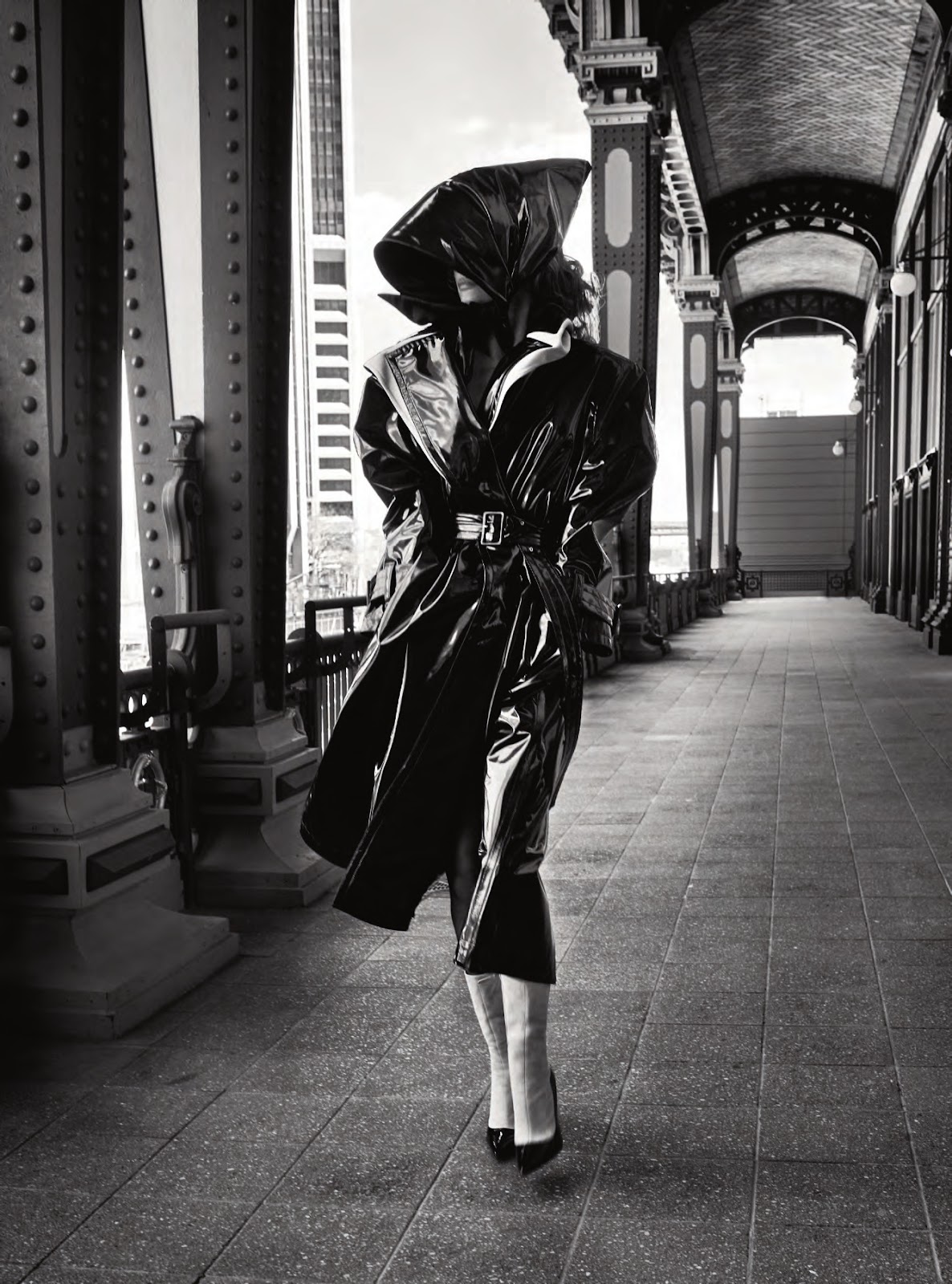 Gisele Bundchen in Vogue UK June 2022 by Steven Meisel