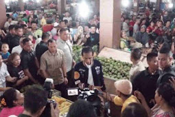 Kunjungi Pasar Petisah, Presiden Jokowi Disambut Antusias Warga Kota Medan