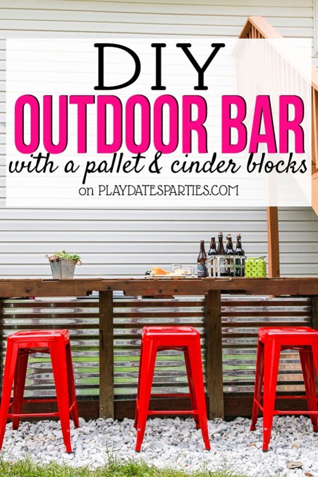 DIY-Outdoor-Bar-with-Cinder-Blocks-and-Pallet-Ft-683x1024