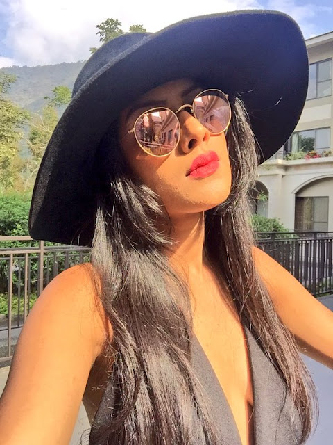 Hot Nia Sharma Beautiful Pics