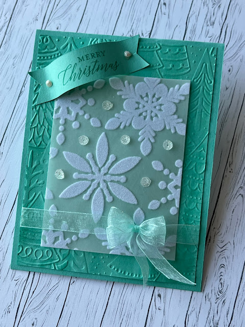 Snowflake Christmas card using Stampin' Up! Snowflake Special Vellum