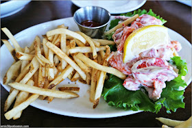 CK Pearl de Essex: Lobster Roll