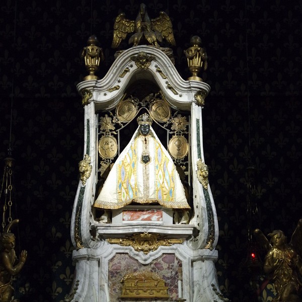 haute-loire le puy en velay cathédrale notre-dame vierge noire