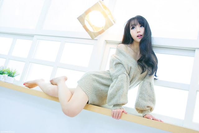 Im Soo Yeon Lovely in Beige Sweater