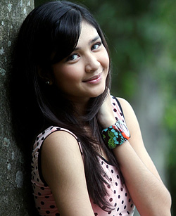 Cantik Mikha Tambayong