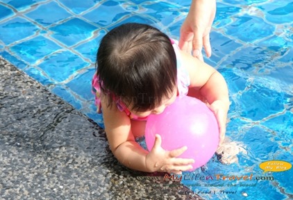 Four points by sheraton swimming pool