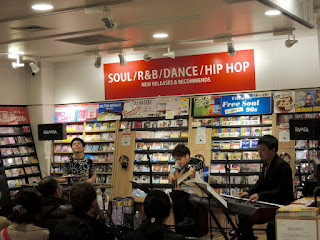 凸 "TOTSU" In-Store Event at TOWER RECORDS TOKYO