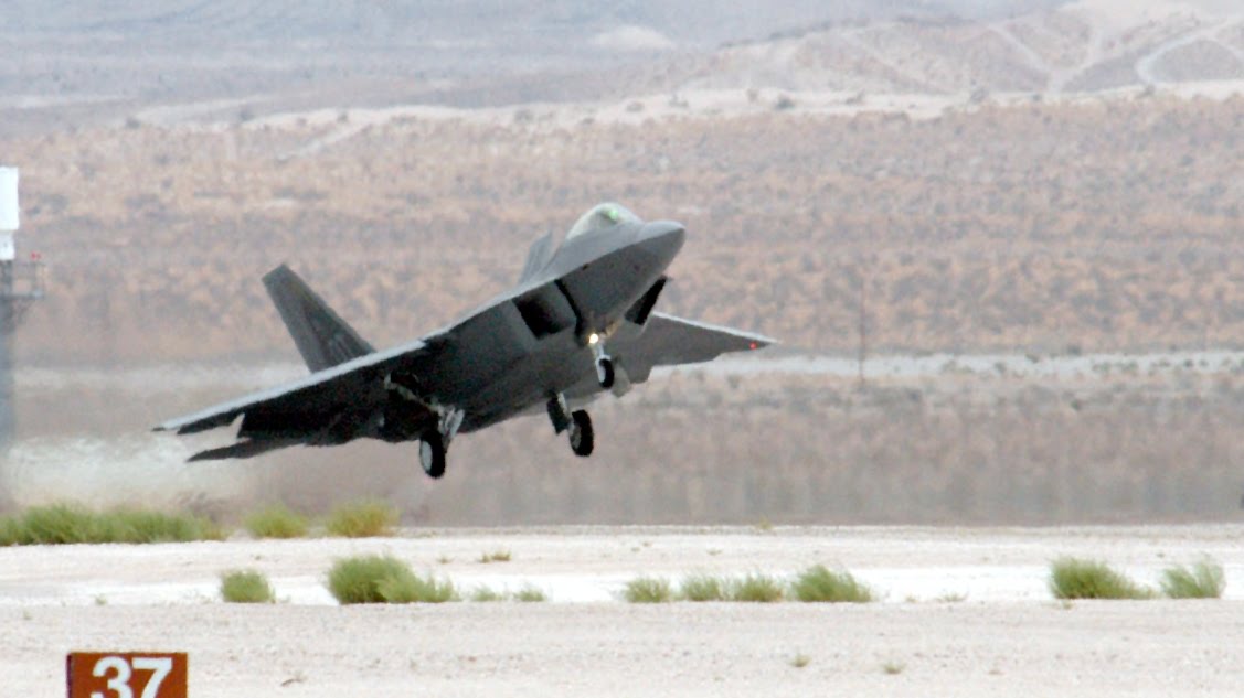 f 22 raptor wallpaper. F-22 Raptor Unsteady Takeoff