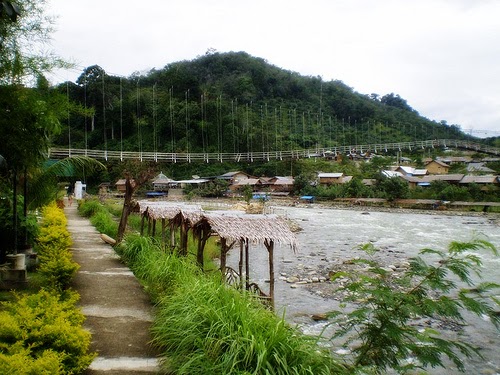  Bukit Lawang