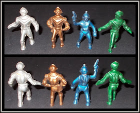 Captain Video; Christmas Crackers; Italian Spacemen; Legione Spaziale; Lido Captain Video; Made In Italy; Plastic Figures; Post Captain Video; Post Cereals; Pulp Sci Fi Figurines; Small Scale World; smallscaleworld.blogspot.com; Space Figures; Space Legion; Space Warriors; Spaceman; Spacemen;