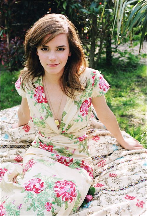 cute girl Emma Watson wallpapers gallery