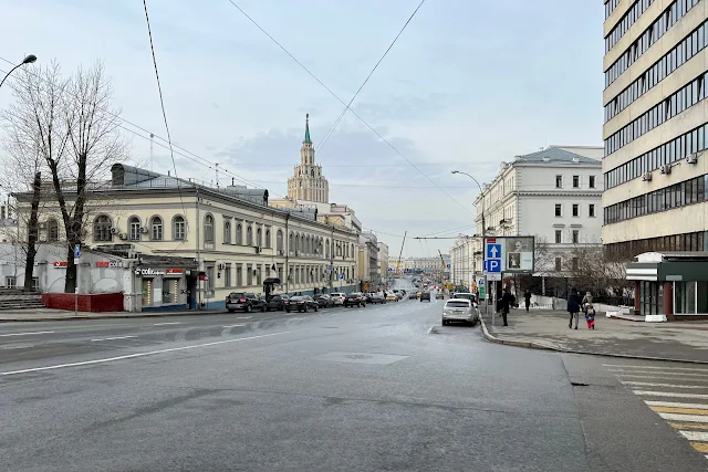 Каланчёвская улица, Красноворотский проезд