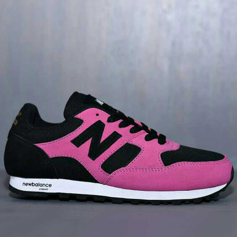  Sepatu  Olahraga New Balance Wanita  NBW 001 Omsepatu com