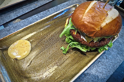 gretl German Burgergrill, abendrot