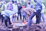 Wabup Inhil Letakan Batu Pertama Bangunan Ponpes Miftahul Hidayah