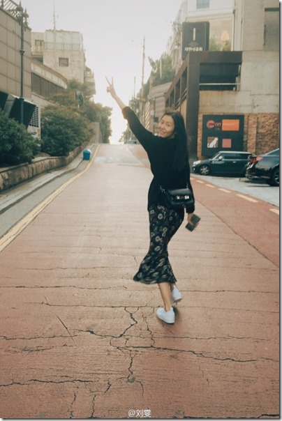 Liu Wen 刘雯 X White Sneakers 02