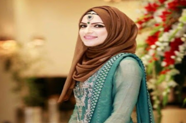 MOST BEAUTIFUL GIRLS WITH HIJAB  WALLPAPERS  IN HD  IMAGES 