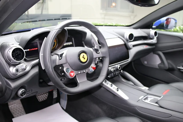 interior GTC4Lusso T