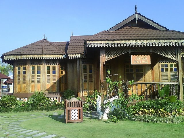 ANASUKA: Suasana kampung