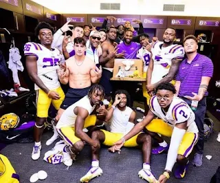 Kayshon Boutte with his friends & co-players