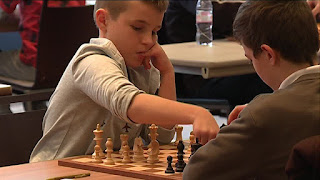 https://france3-regions.francetvinfo.fr/provence-alpes-cote-d-azur/bouches-du-rhone/marseille/jeune-prodige-10-ans-star-du-tournoi-echecs-marseille-1392671.html