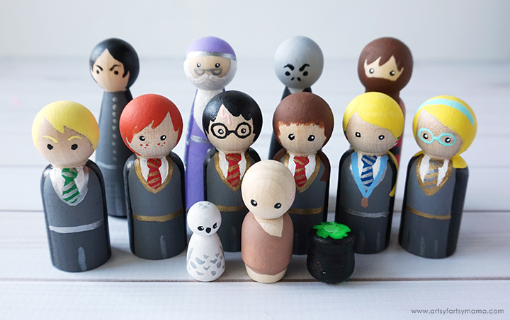 Create your own Harry Potter character peg dolls to play with, collect, or give as gifts!