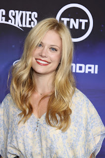 Claire Coffee photo