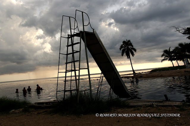 Fotografías del crepúsculo en Playa Mayabque Cuba