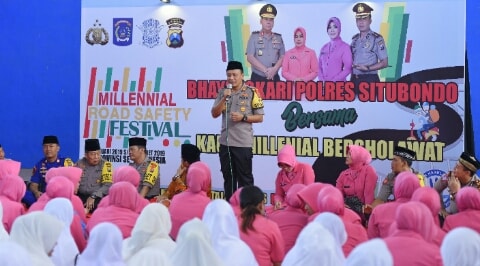 Program Millenial Road Safety Festival, Bhayangkari Polres Situbondo Gelar Sholawat Bersama