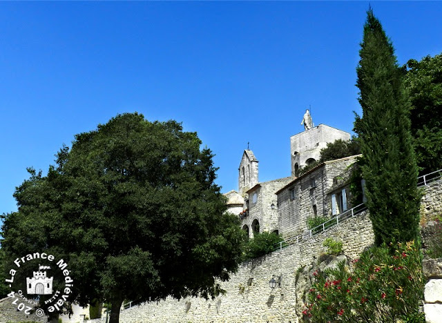 CLANSAYES (26) - Chapelle romane