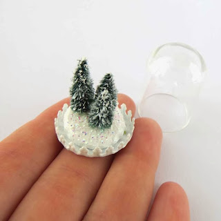 Alberi di Natale in miniatura per case di bambola