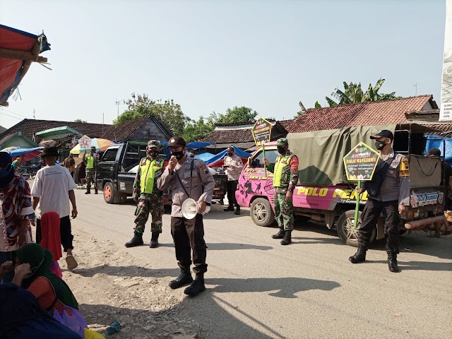 Ini cara imbauan Prokes Anggota Koramil dan Polsek  Banjarejo