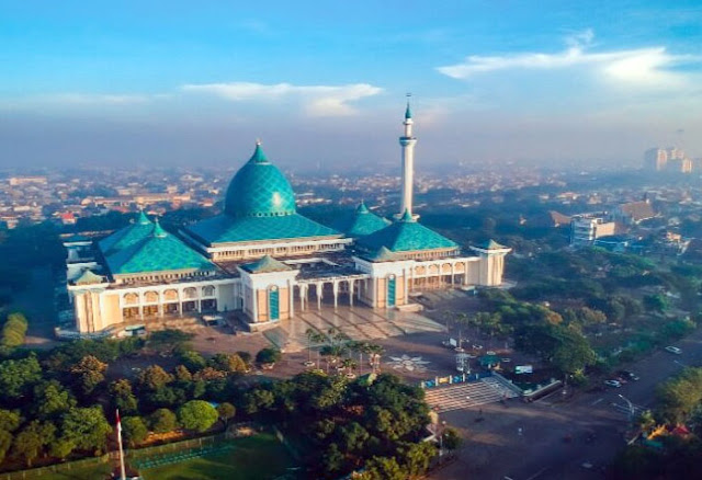 Provinsi Masjid Terbanyak
