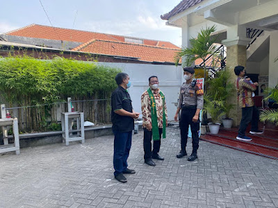 Sat Samapta Polres Gresik Lakukan Patroli di Sejumlah Gereja