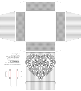Knotwork heart box in black and white