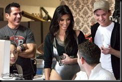 kim_kardashian_2011_calendar_behind_theScenes