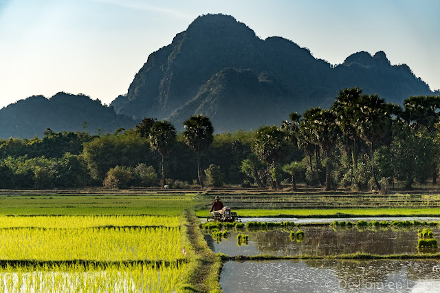 Vers Grotte de Ya-Thay-Pyan - Région de Hpa An - Myanmar Birmanie