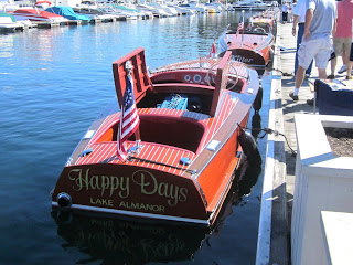 chris craft wooden boat