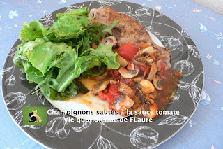 Vie quotidienne de FLaure: Champignons sautés à la sauce tomate