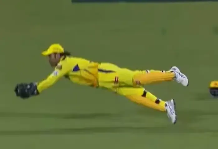 'Still Got it': MS Dhoni's Age-defying Diving Catch Has Chepauk Crowd Go Berserk - WATCH.