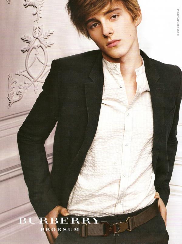 house hairstyles Emma Watson emma watson haircut burberry. house hairstyles Emma Watson