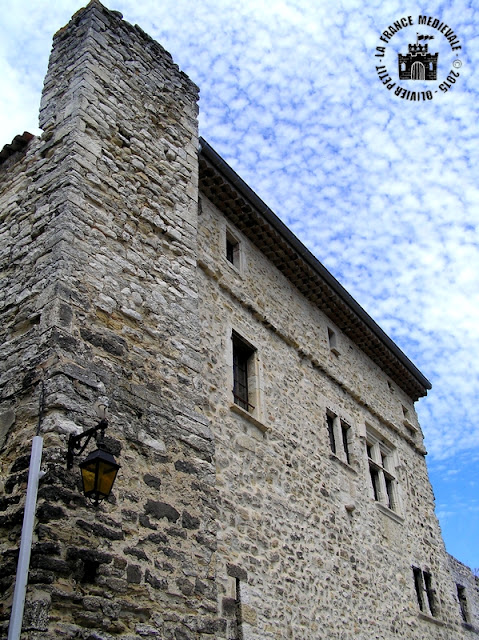 LE POET-LAVAL (26) - Village médiéval